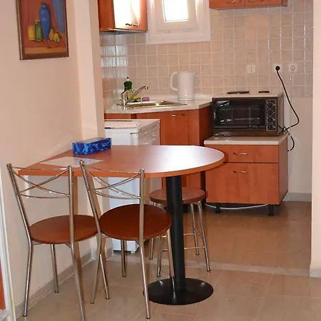 Apartment Aliki's Comfortable Holiday Apartments-great Location *