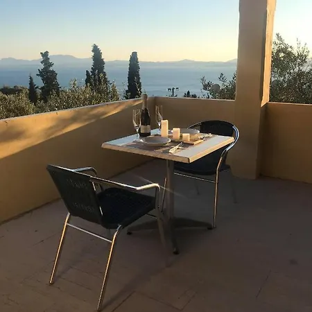 Apartment Aliki's Comfortable Holiday Apartments-great Location Nisaki (Corfu)