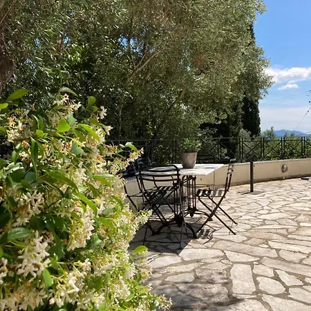 Apartment Aliki's Comfortable Holiday Apartments-great Location