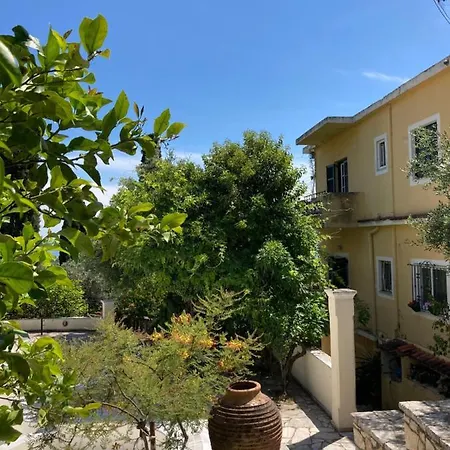 Aliki's Comfortable Holiday Apartments-great Location Apartment Nisaki (Corfu)