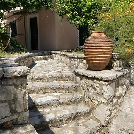 Apartment Aliki's Comfortable Holiday Apartments-great Location *