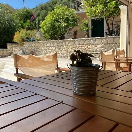Aliki's Comfortable Holiday Apartments-great Location * Nisaki (Corfu)