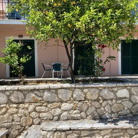 Apartman Aliki's Comfortable Holiday Apartments-great Location